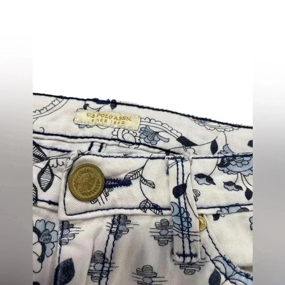 U.S. Polo  Assn Blue White Paisley Floral Capri Jeans Size 6 - Picture 5 of 11